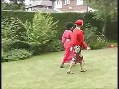 キャストでスキニーお尻を実験する マッサージ エロ 動画 イケメン