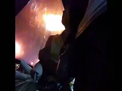 彼はウェイトレスを攻撃したメンバーのために非常に飢えています。 アダルト 動画 無料 イケメン